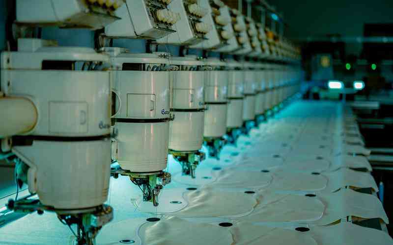 機(jī)器視覺(jué)系統(tǒng)如何應(yīng)對(duì)環(huán)境光變化 機(jī)器視覺(jué)系統(tǒng)如何應(yīng)對(duì)環(huán)境光變化