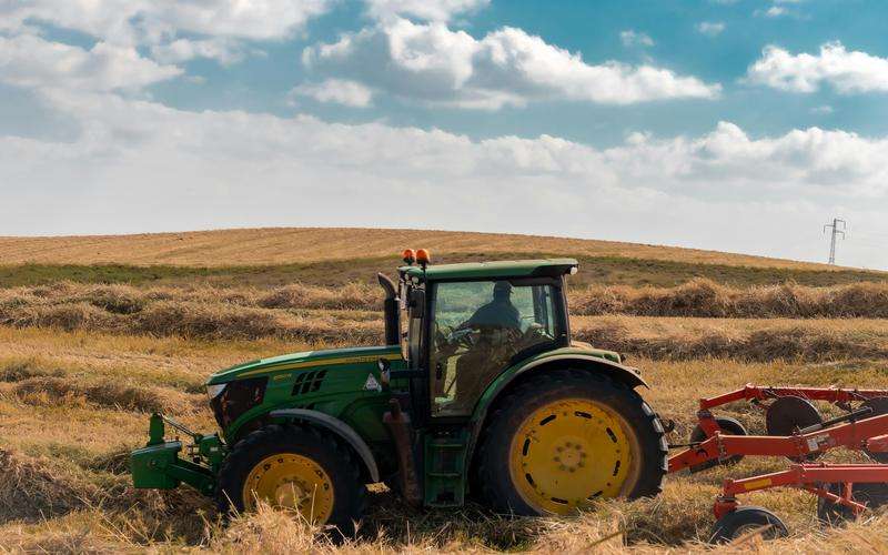 視覺檢測(cè)系統(tǒng)如何識(shí)別交通標(biāo)志和信號(hào)燈 視覺檢測(cè)系統(tǒng)如何識(shí)別交通標(biāo)志和信號(hào)燈